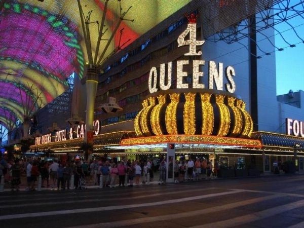 Four Queens Hotel And Casino image 14